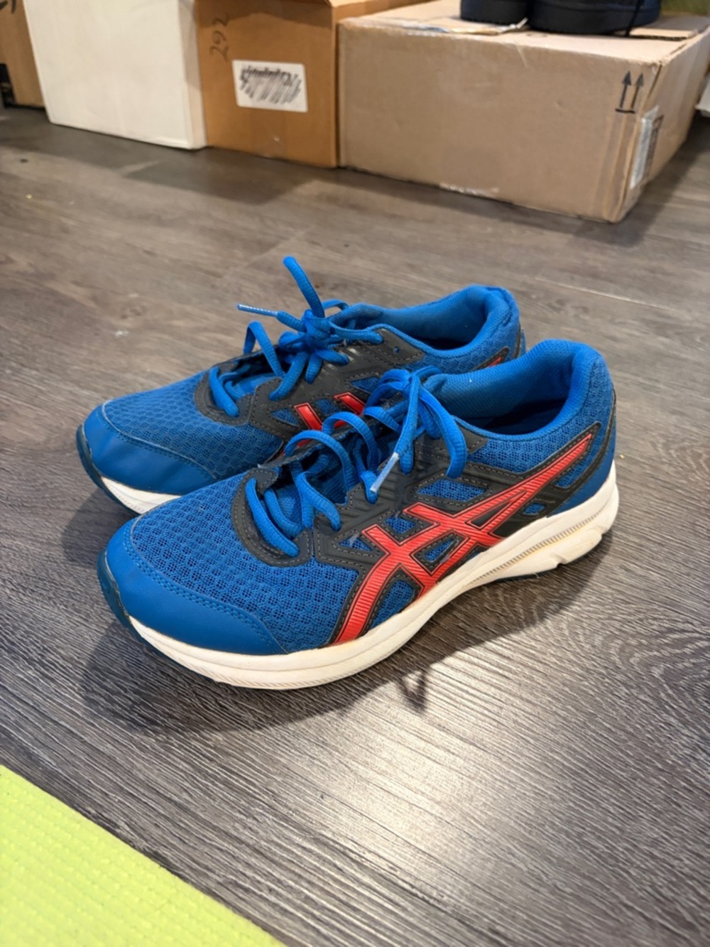 Boys ASICS Running Sneakers size 6.5